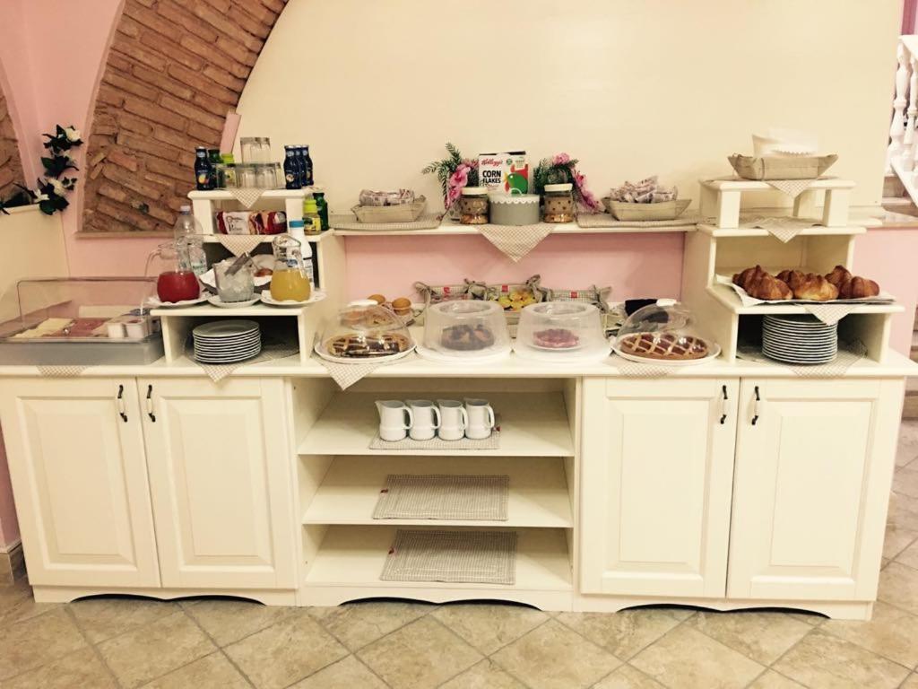 Palazzo Reginella Aparthotel Bovalino Marina Bagian luar foto
